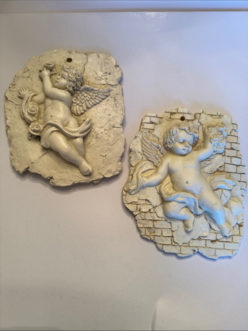 Cherub Angel 3D Vintage Wang International Wall Plaques Cream Resin and plaster